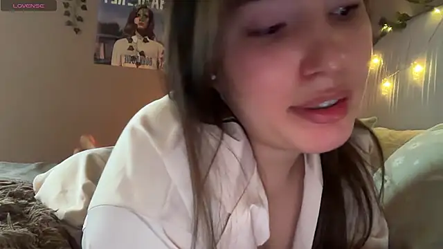 Snapshot of Anisawithlove chatting on February 23, 7:53 am Anisawithlove online show from February 23, 7:53 am