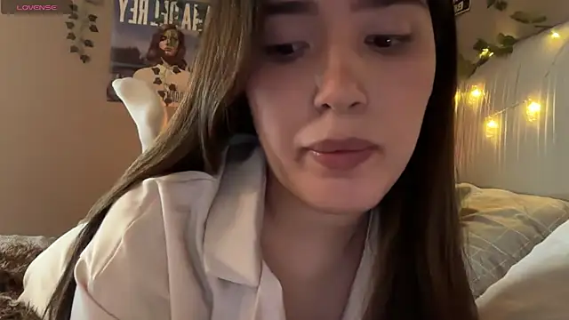 Snapshot of Anisawithlove chatting on February 22, 7:11 am Anisawithlove online show from February 22, 7:11 am