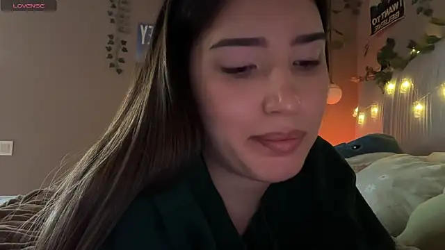Snapshot of Anisawithlove chatting on February 24, 7:20 am Anisawithlove online show from February 24, 7:20 am