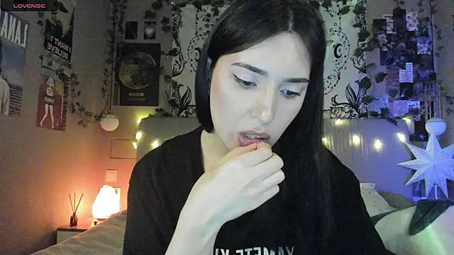 Anisawithlove online show from February 27, 6:09 pm