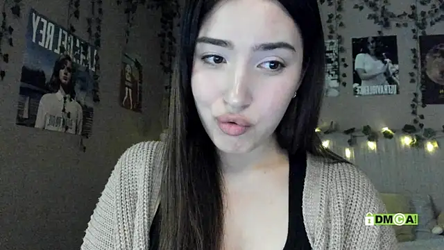 Snapshot of Anisawithlove chatting on March 5, 8:00 am Anisawithlove online show from March 5, 8:00 am