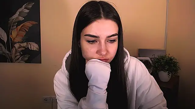 Lili magic online show from October 8, 7:10 am