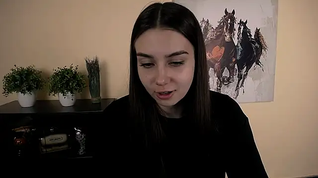 Lili magic online show from November 24, 1:00 pm