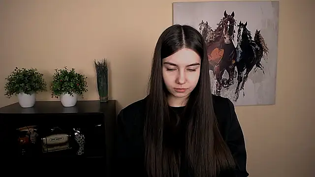 Lili magic online show from February 4, 9:04 am