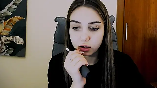 Lili magic online show from March 13, 2:12 pm