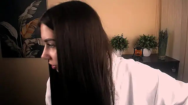 Lili magic online show from October 29, 8:57 am