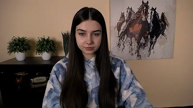 Lili magic online show from March 4, 8:11 am