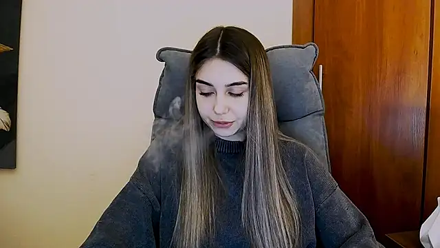 Lili magic online show from March 19, 12:45 pm