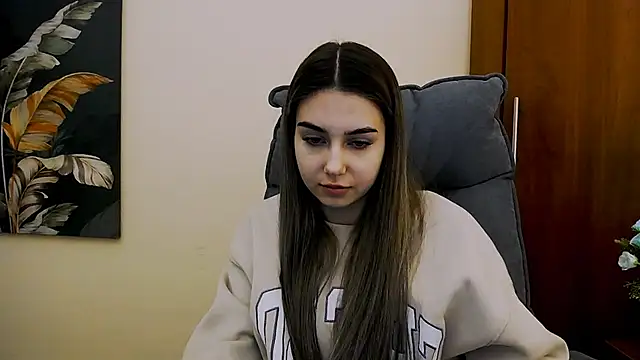 Lili magic online show from February 21, 1:11 pm