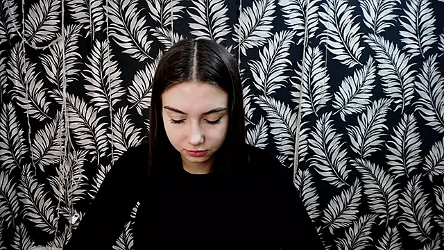 Lili magic online show from December 17, 8:19 am