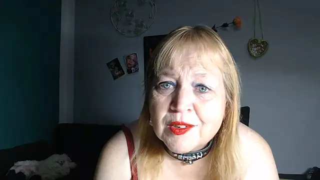 Blasflittchen online show from June 10, 9:49 pm