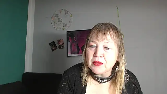 Blasflittchen online show from November 1, 1:49 pm