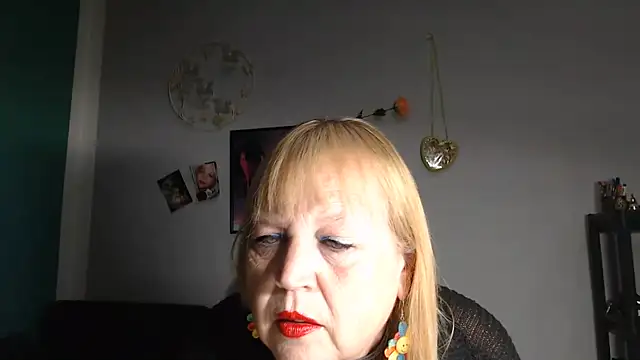 Blasflittchen online show from June 4, 1:49 pm
