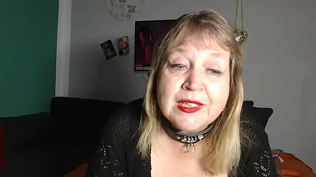 Blasflittchen online show from October 20, 9:59 pm