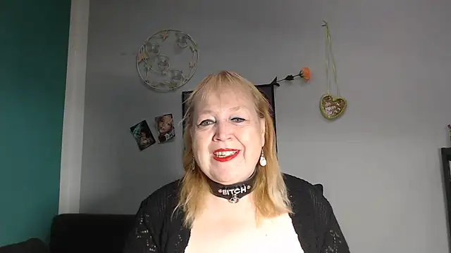 Blasflittchen online show from June 14, 9:54 am