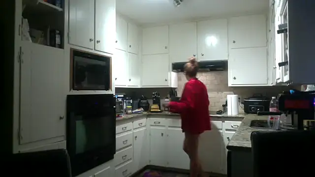 Snapshot of bella8769 chatting on February 25, 6:24 am bella8769 online show from February 25, 6:24 am