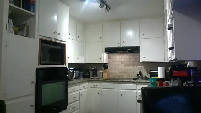 Snapshot of bella8769 chatting on February 26, 2:39 pm bella8769 online show from February 26, 2:39 pm