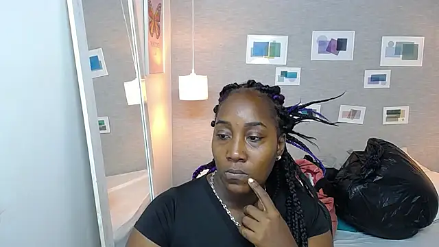 Snapshot of kiara_evanss chatting on March 15, 7:16 pm kiara evanss online show from March 15, 7:16 pm
