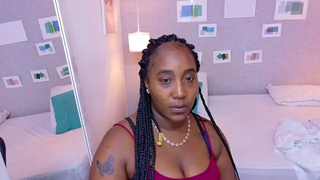 Snapshot of kiara_evanss chatting on October 10, 2:23 am kiara evanss online show from October 10, 2:23 am