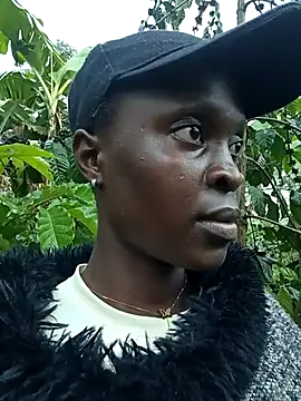 pretty amaal online show from October 5, 2:41 pm