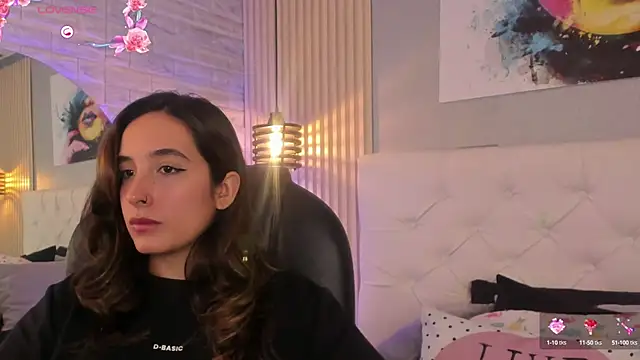 emma  smith1 online show from February 24, 12:48 pm