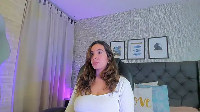 emma  smith1 online show from March 21, 11:12 am