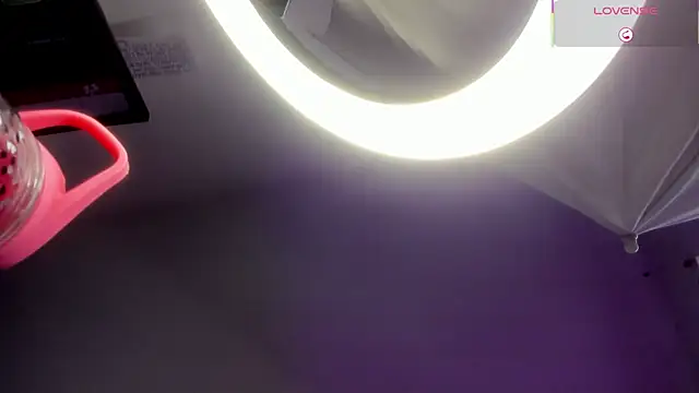 emma  smith1 online show from February 11, 12:38 pm