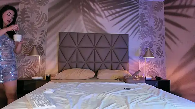 LIAH IZUMI online show from February 21, 1:24 pm