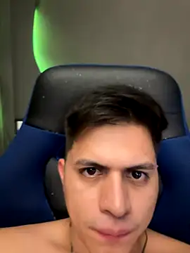 Niicky1  online show from December 3, 4:46 am