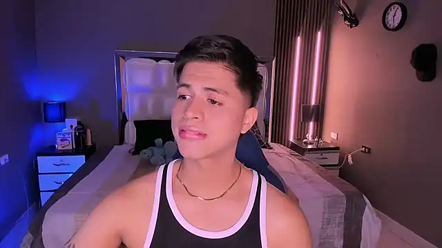 Niicky1  online show from March 4, 9:43 pm