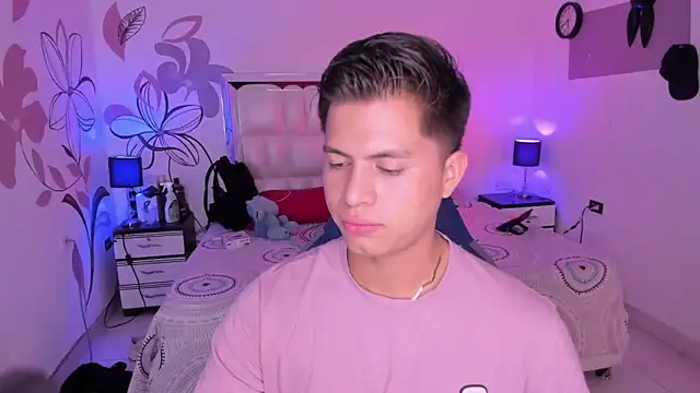 Niicky1  online show from February 13, 9:27 pm