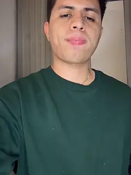 Niicky1  online show from April 11, 3:25 am