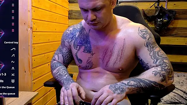 Snapshot of MrrKray chatting on February 1, 9:35 pm MrrKray online show from February 1, 9:35 pm