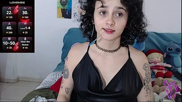 kitty22  online show from October 11, 3:35 pm