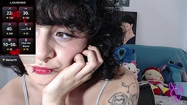kitty22  online show from October 3, 1:34 pm