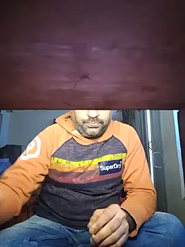 Snapshot of lund_lol chatting on January 19, 9:02 am lund lol online show from January 19, 9:02 am