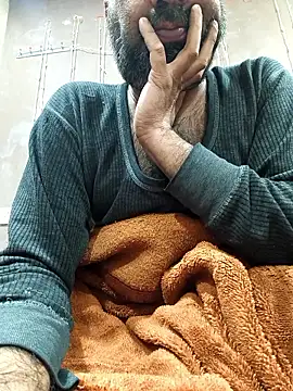 Snapshot of lund_lol chatting on January 13, 5:55 am lund lol online show from January 13, 5:55 am