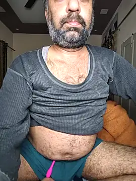 Snapshot of lund_lol chatting on February 4, 8:15 pm lund lol online show from February 4, 8:15 pm