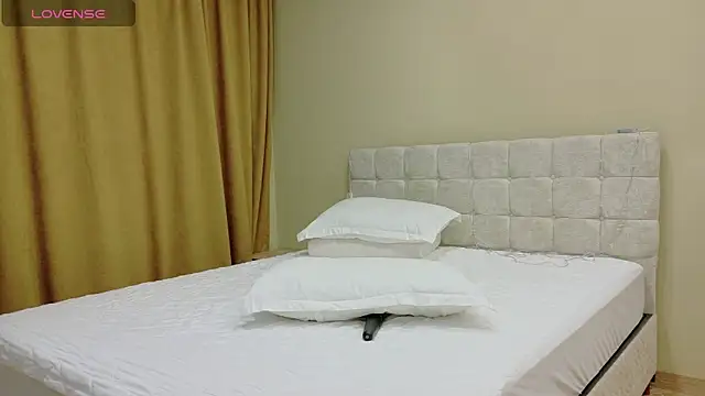 Linajill online show from December 21, 4:25 am