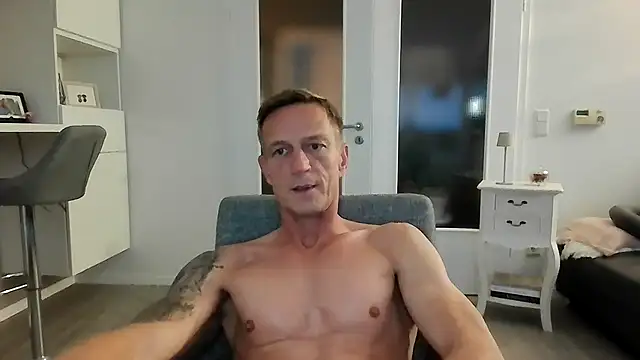 Snapshot of dirks71 chatting on September 8, 5:12 pm dirks71 online show from September 8, 5:12 pm