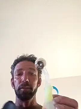 Snapshot of Treemandude chatting on November 2, 8:03 pm Treemandude online show from November 2, 8:03 pm