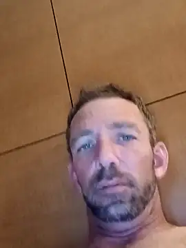 Snapshot of Treemandude chatting on November 4, 11:52 pm Treemandude online show from November 4, 11:52 pm