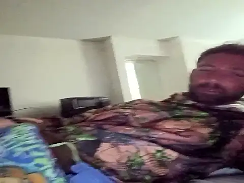 Snapshot of Treemandude chatting on October 30, 9:51 am Treemandude online show from October 30, 9:51 am