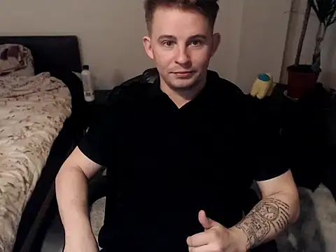 LandonYork online show from April 15, 7:07 pm