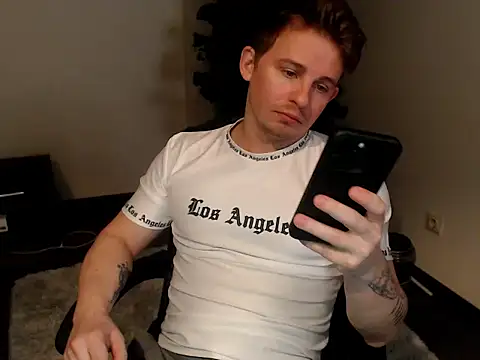 Snapshot of LandonYork chatting on February 12, 7:13 pm LandonYork online show from February 12, 7:13 pm