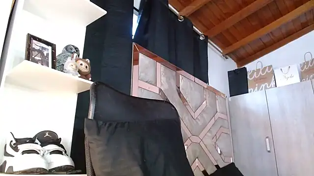 Snapshot of CONNY_BENSS chatting on October 9, 6:52 pm CONNY BENSS online show from October 9, 6:52 pm