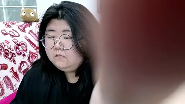 Nadine asian online show from April 11, 7:45 am