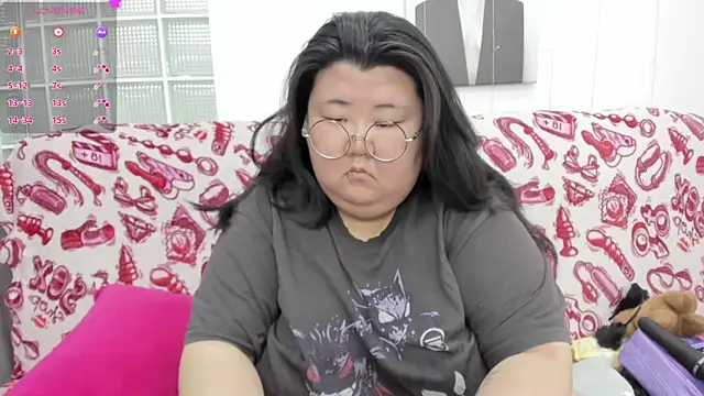 Snapshot of Nadine_asian chatting on July 10, 8:03 am Nadine asian online show from July 10, 8:03 am