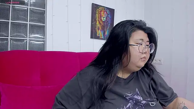 Nadine asian online show from October 19, 8:17 am