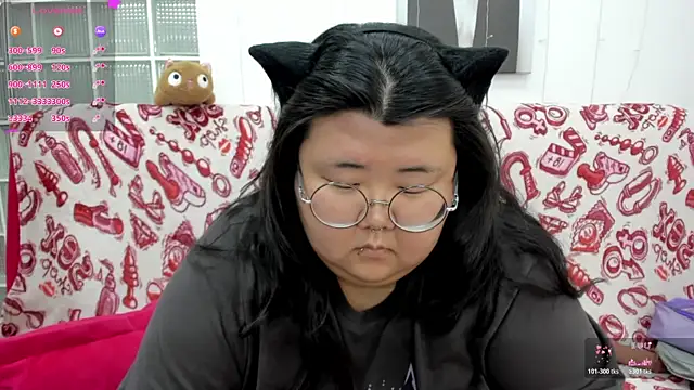 Snapshot of Nadine_asian chatting on July 7, 6:47 am Nadine asian online show from July 7, 6:47 am